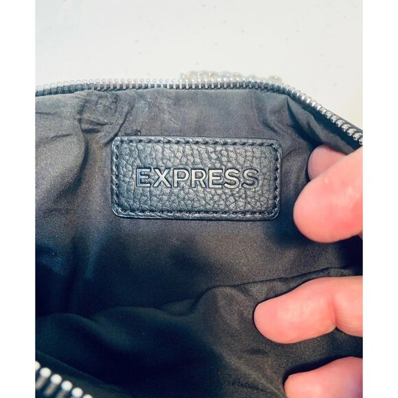 Express Crossbody Handbag with Chain Strap - Picture 5 of 10